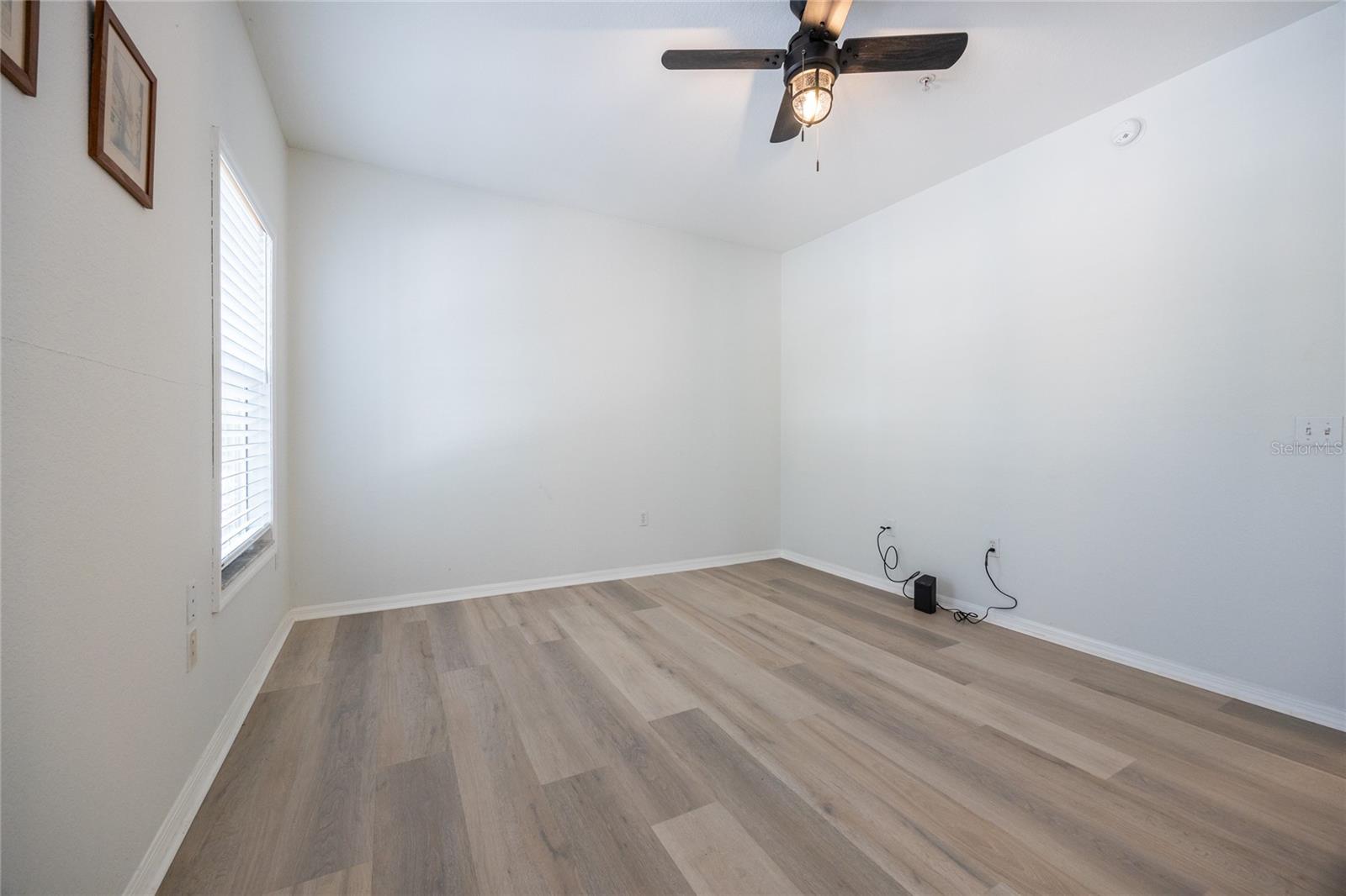 Image 28 of 33 For 4850 91st Terrace P201