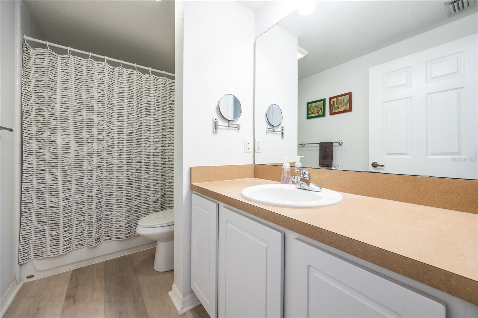 Image 29 of 33 For 4850 91st Terrace P201