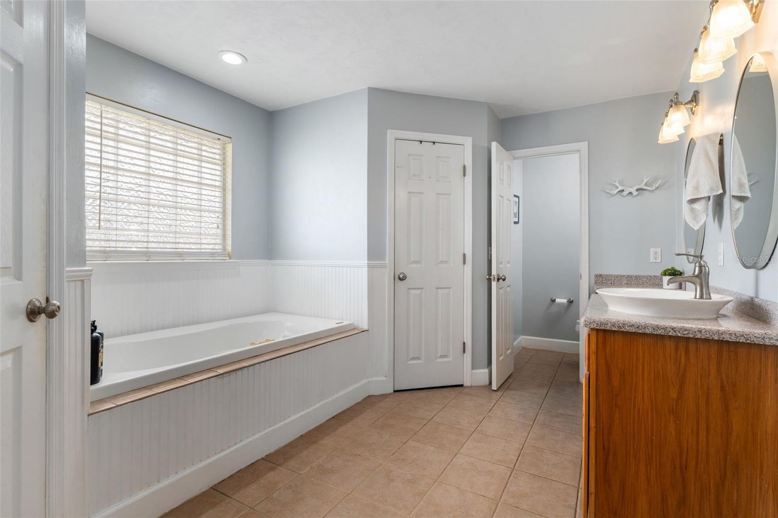 Image 14 of 26 For 25477 174th Place