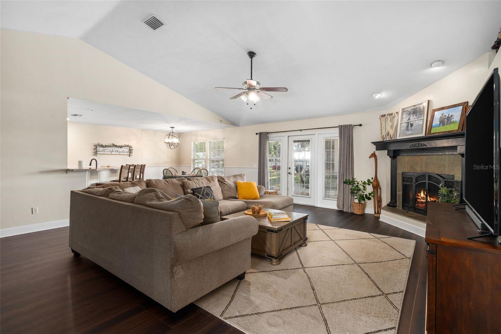 Image 4 of 26 For 25477 174th Place
