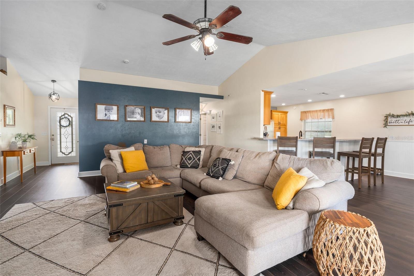 Image 5 of 26 For 25477 174th Place