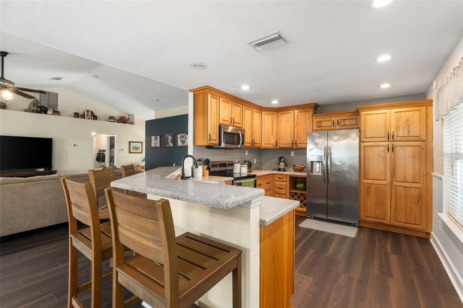 Image 9 of 26 For 25477 174th Place