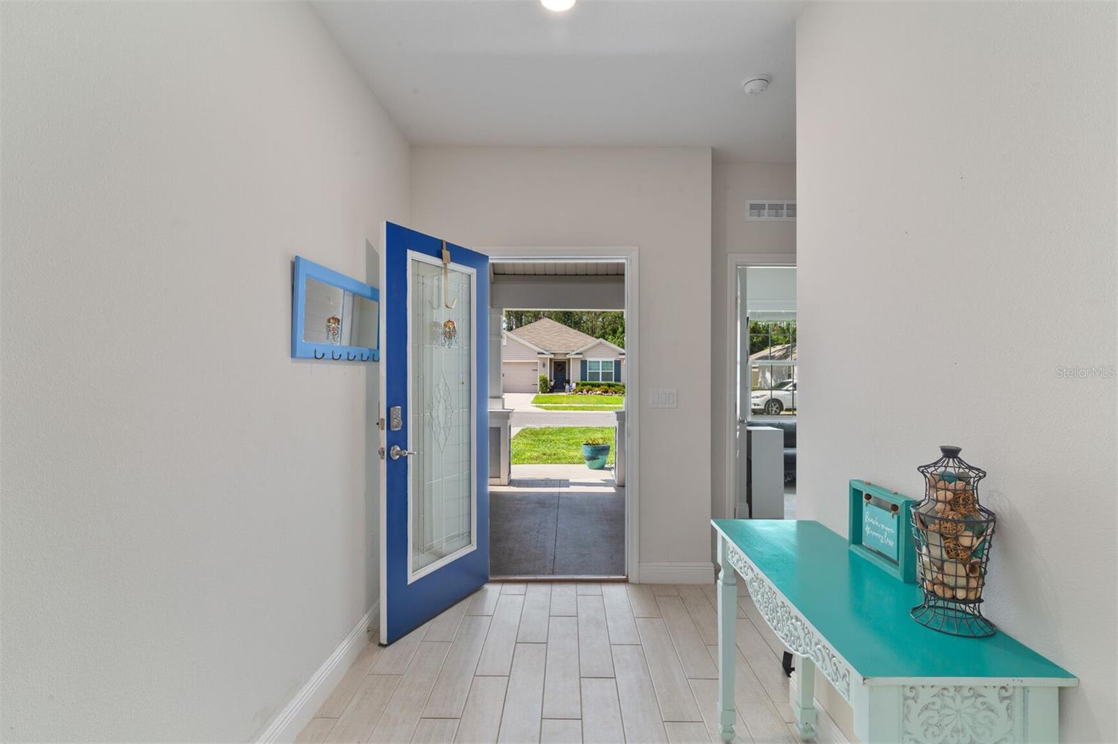 Image 6 of 27 For 24624 7th Lane