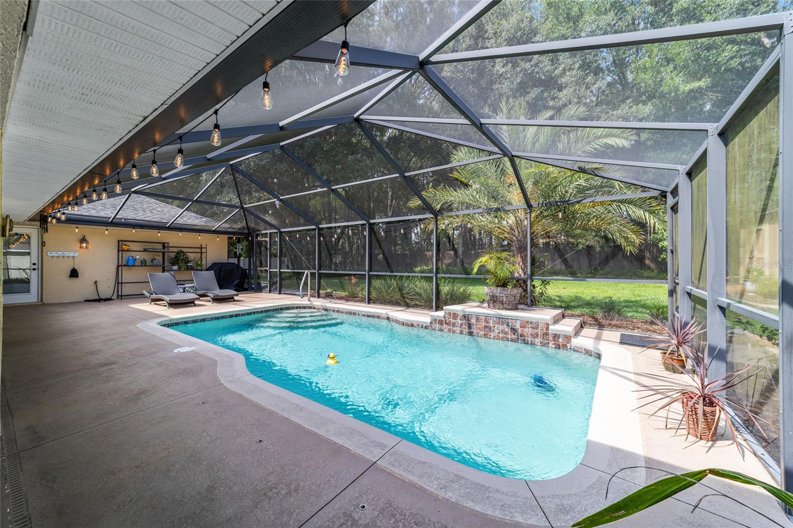 Image 62 of 100 For 5005 47th Terrace Road