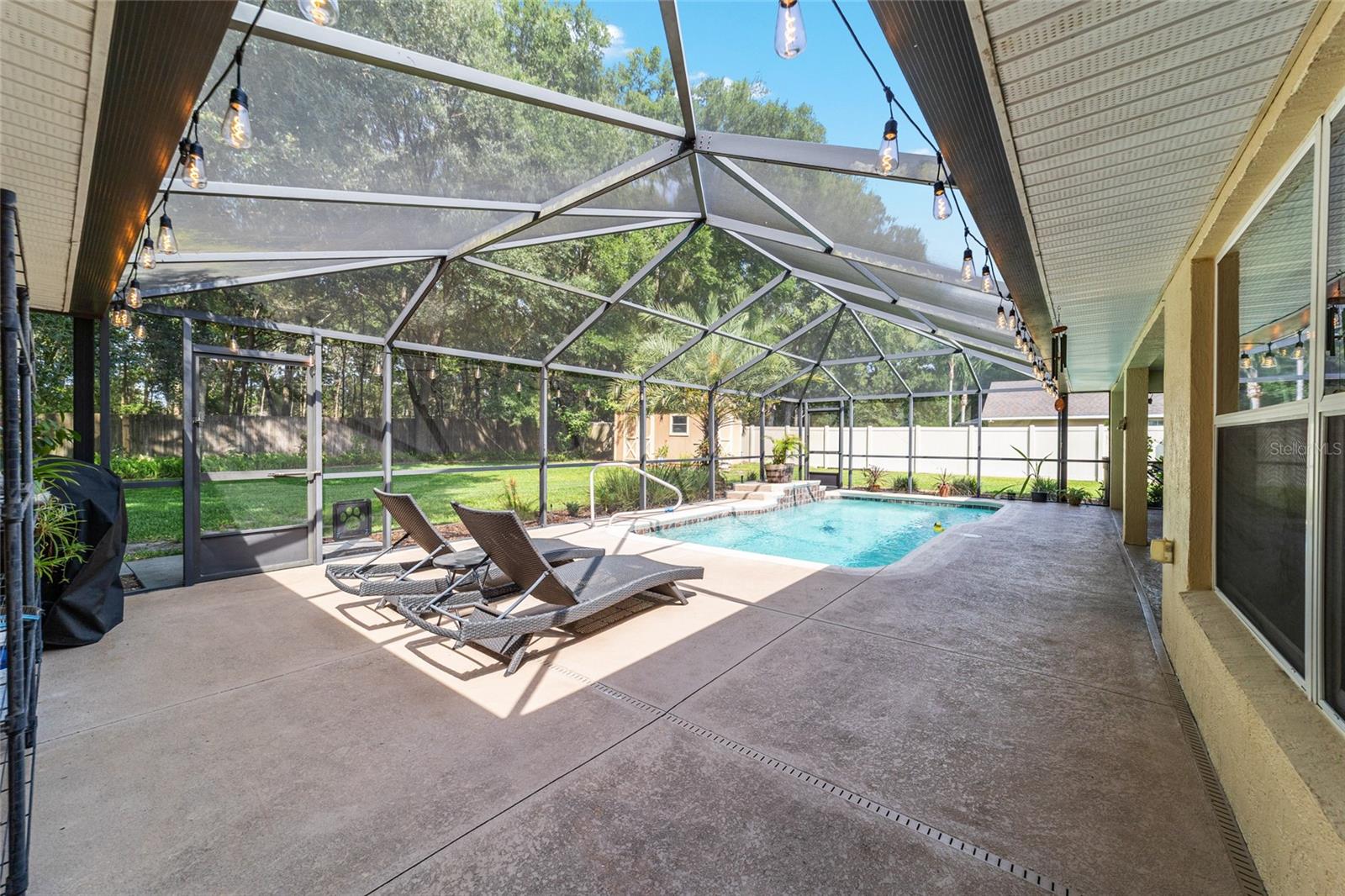 Image 71 of 100 For 5005 47th Terrace Road