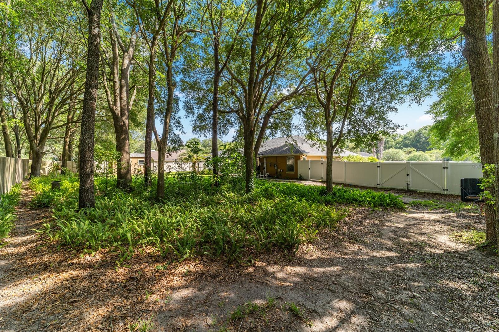 Image 76 of 100 For 5005 47th Terrace Road