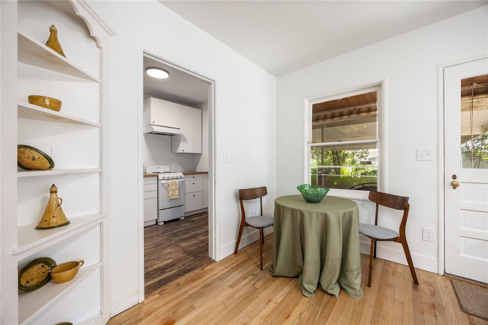 Image 10 of 33 For 1617 8th Street