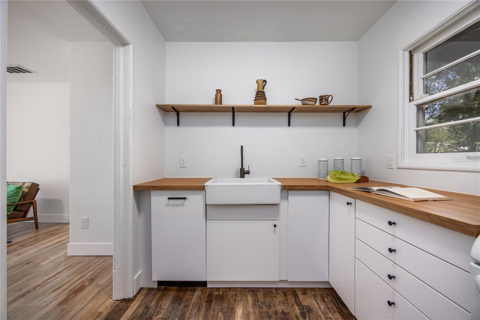 Image 13 of 33 For 1617 8th Street