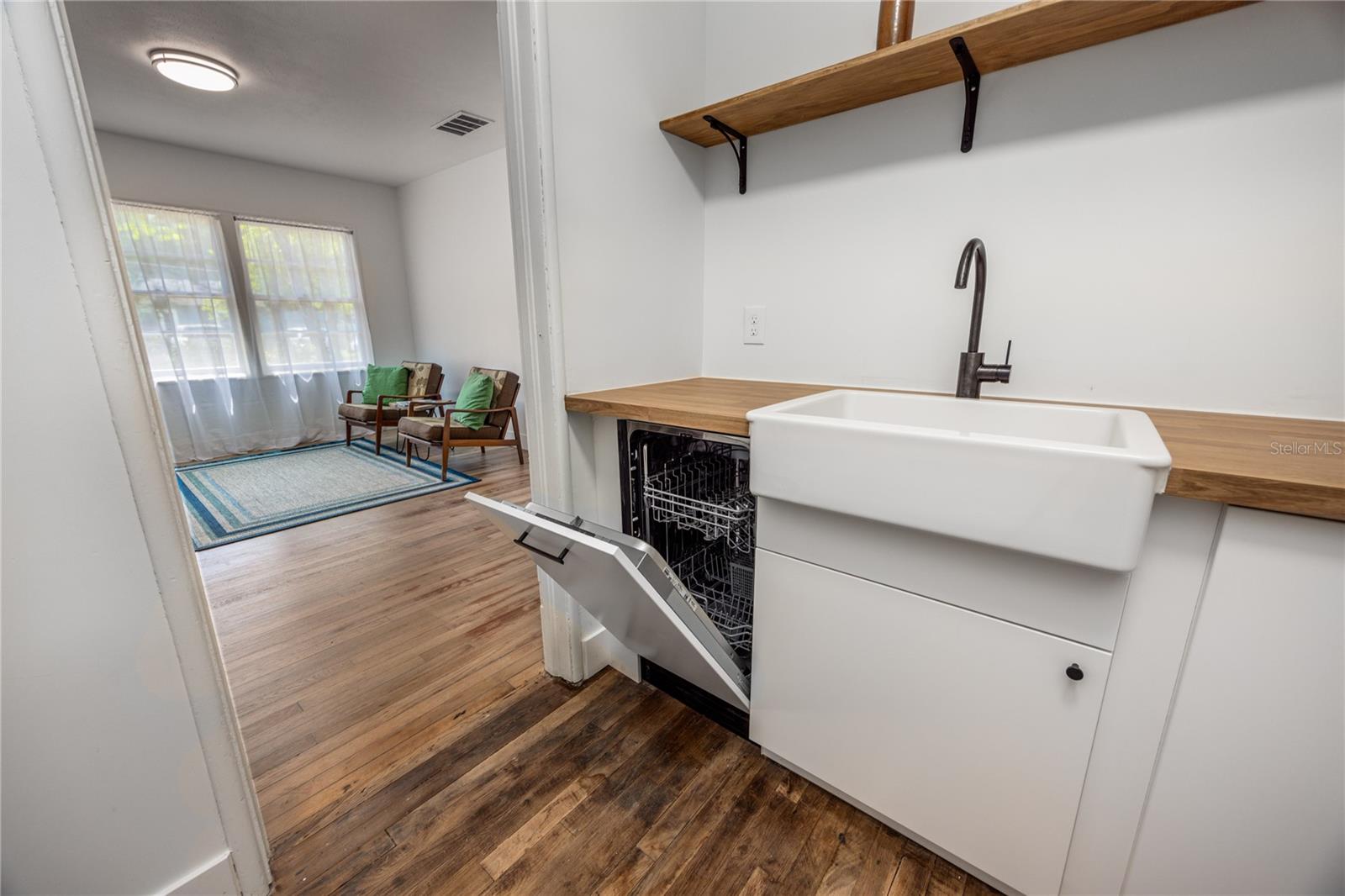 Image 14 of 33 For 1617 8th Street