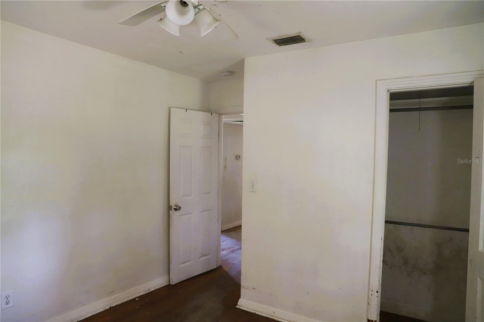 Image 10 of 11 For 21514 69th Avenue