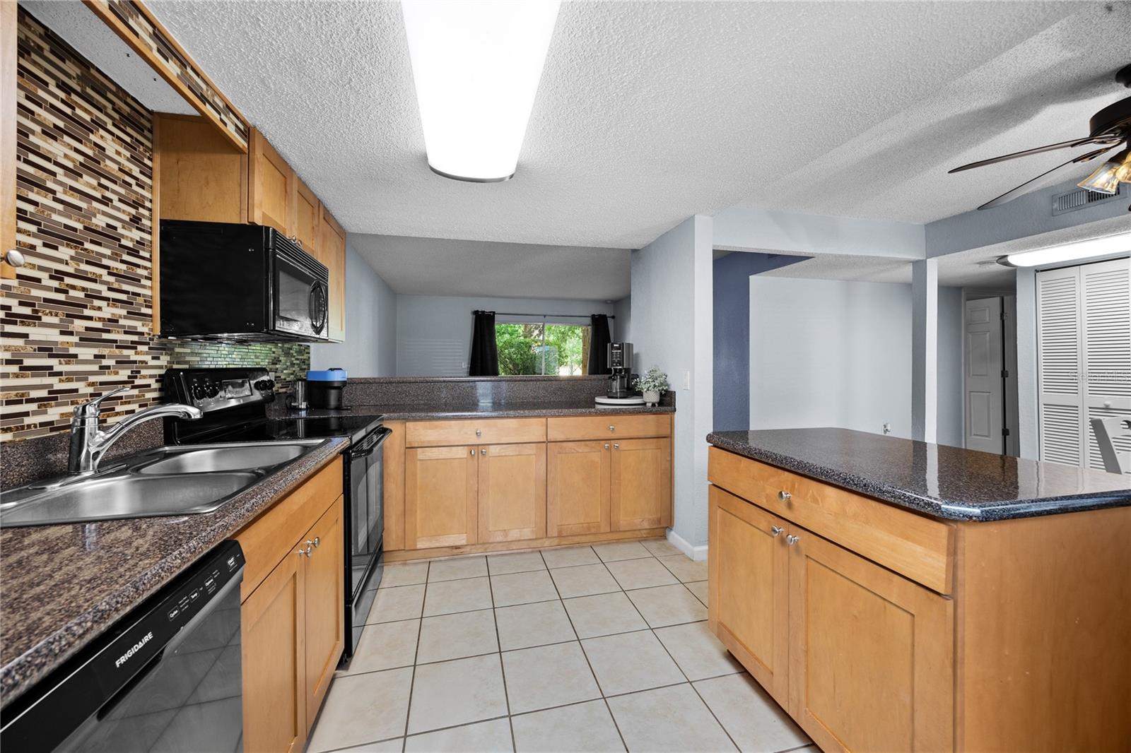 Image 11 of 25 For 1810 23rd Boulevard 147