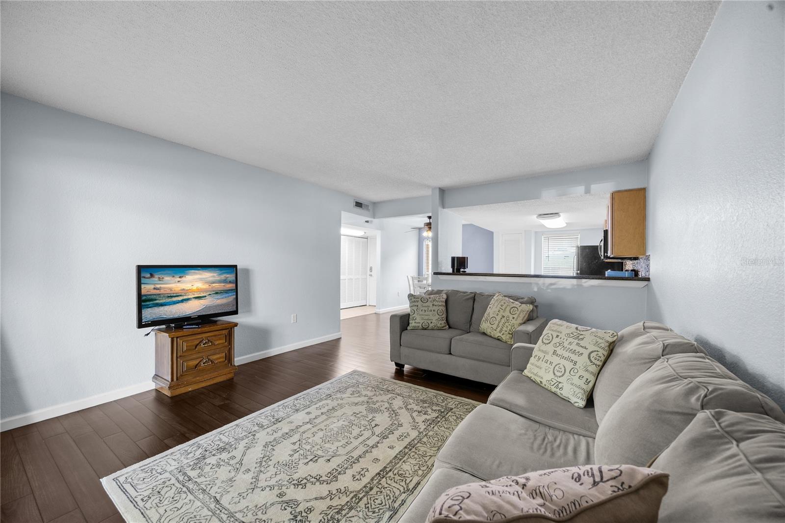 Image 4 of 25 For 1810 23rd Boulevard 147