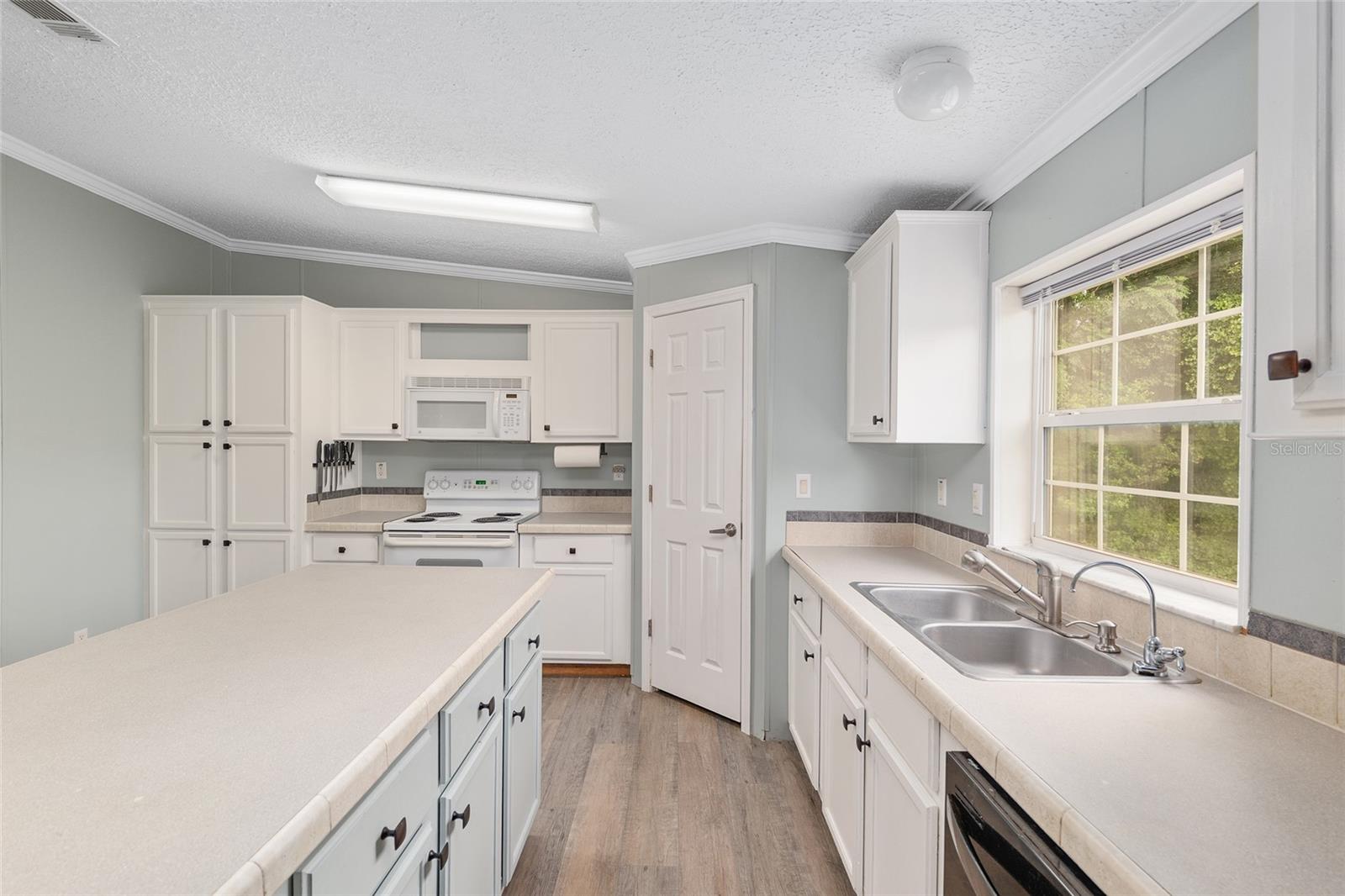 Image 17 of 47 For 2672 County Road 778