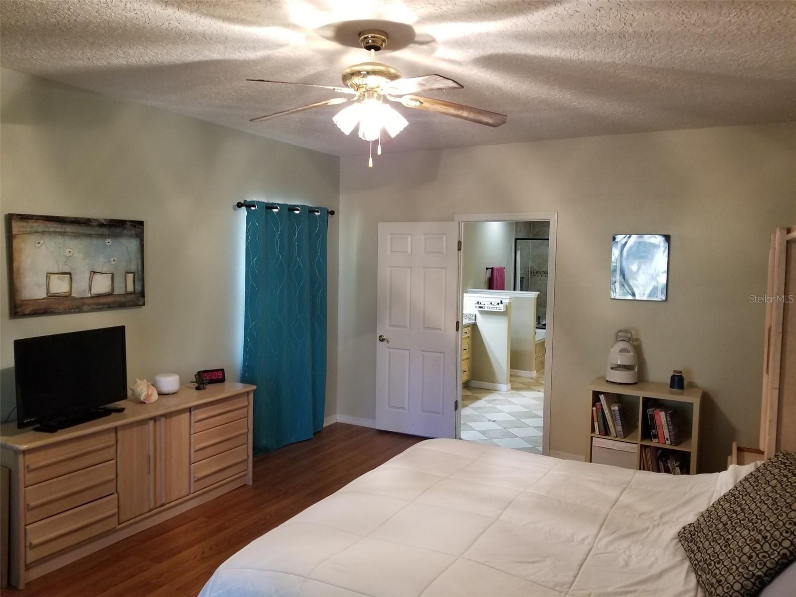 Image 11 of 32 For 9711 110th Street