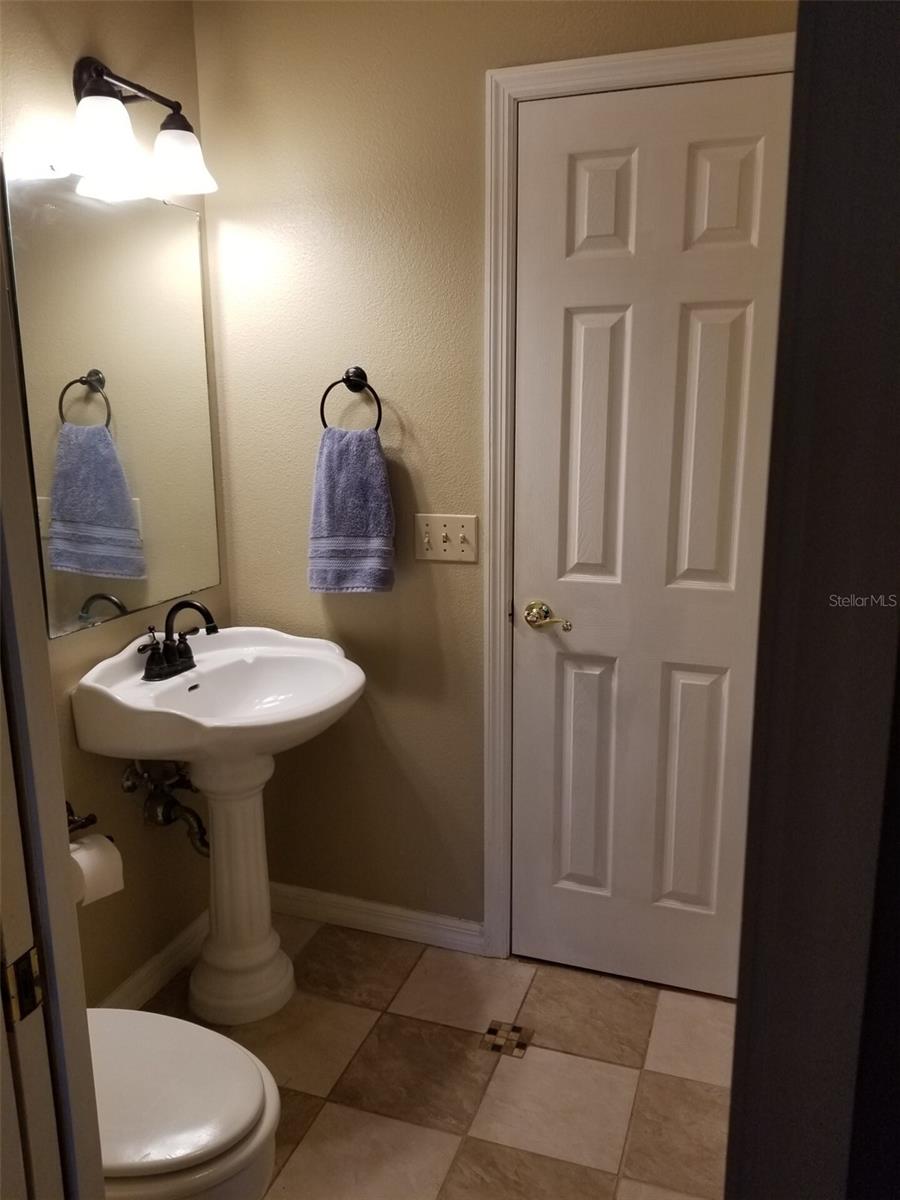 Image 23 of 32 For 9711 110th Street