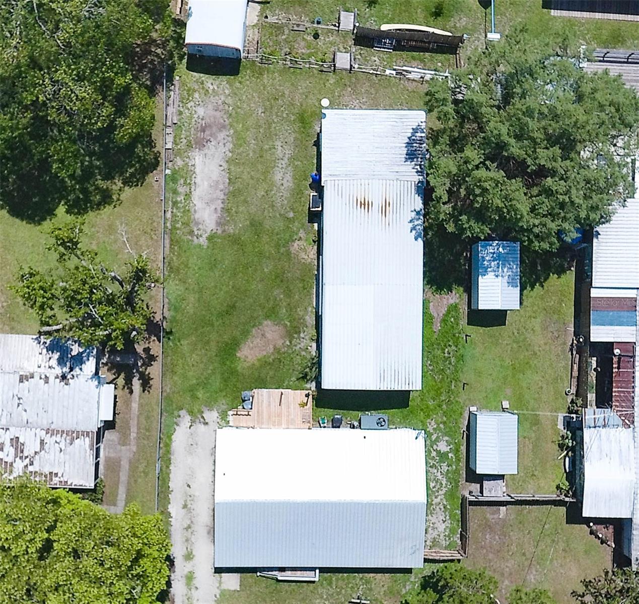 Image 43 of 52 For 104 Waterway Avenue