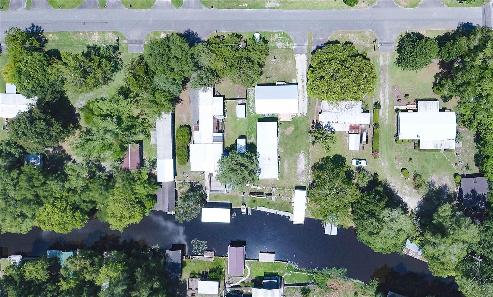 Image 48 of 52 For 104 Waterway Avenue