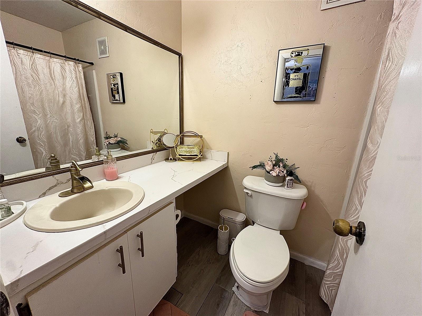 Image 14 of 34 For 4000 23rd Street 3-205