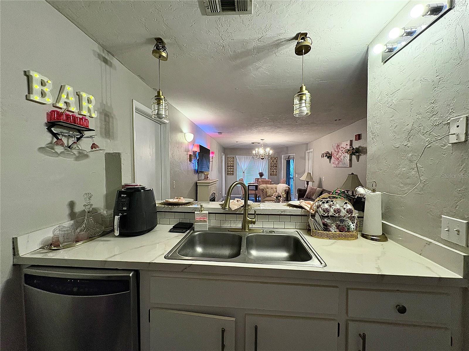 Image 5 of 34 For 4000 23rd Street 3-205