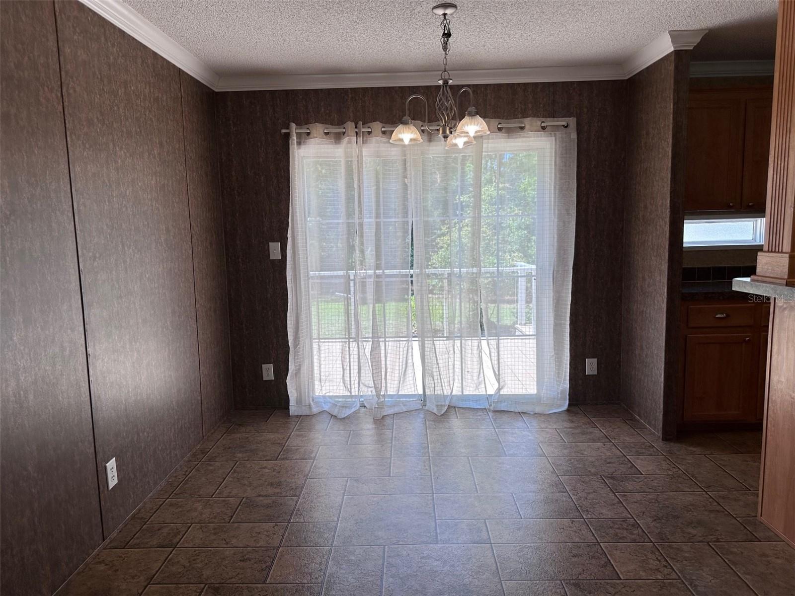 Image 7 of 30 For 6550 73rd Lane