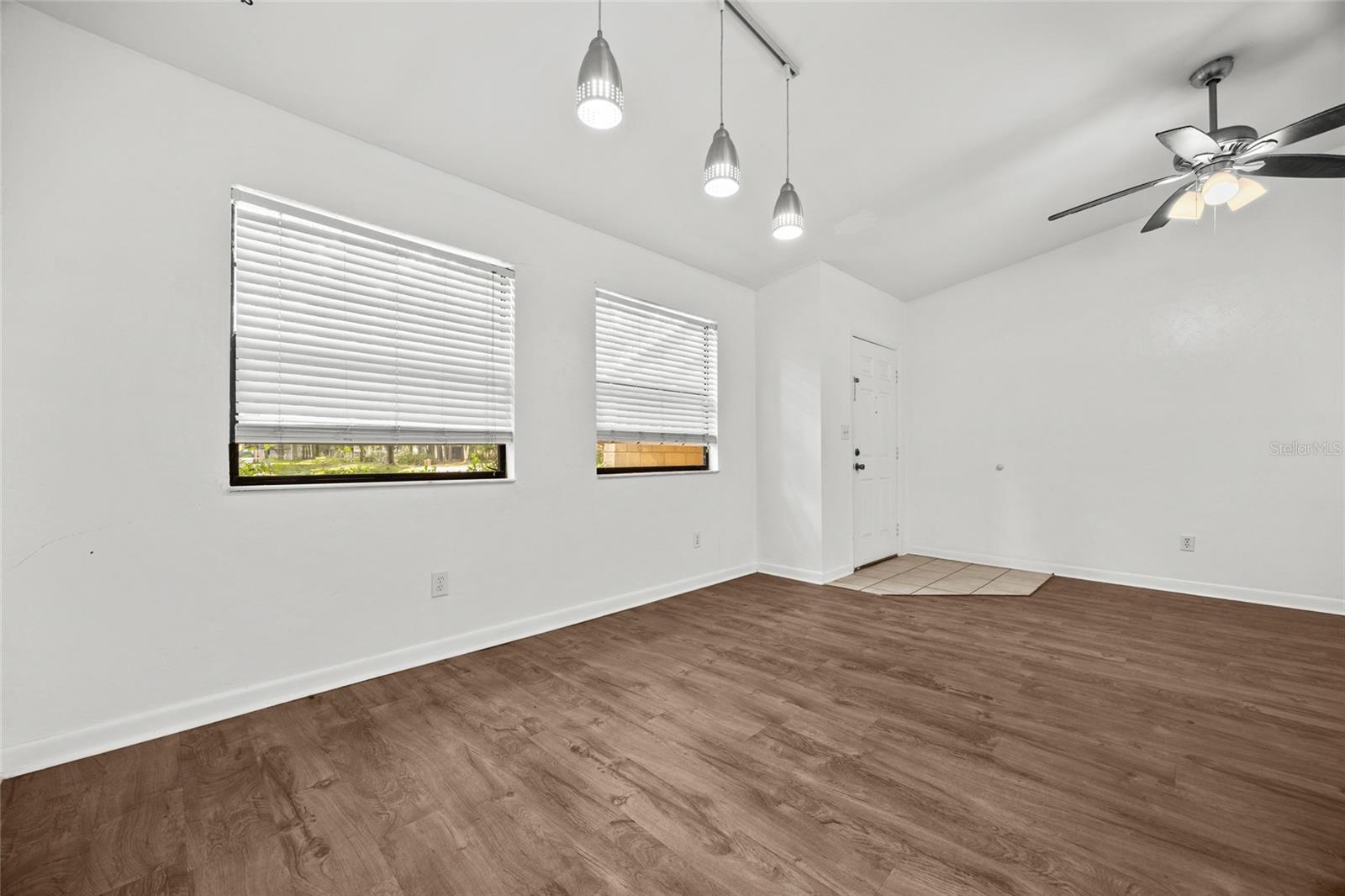 Image 11 of 20 For 6912 45th Avenue