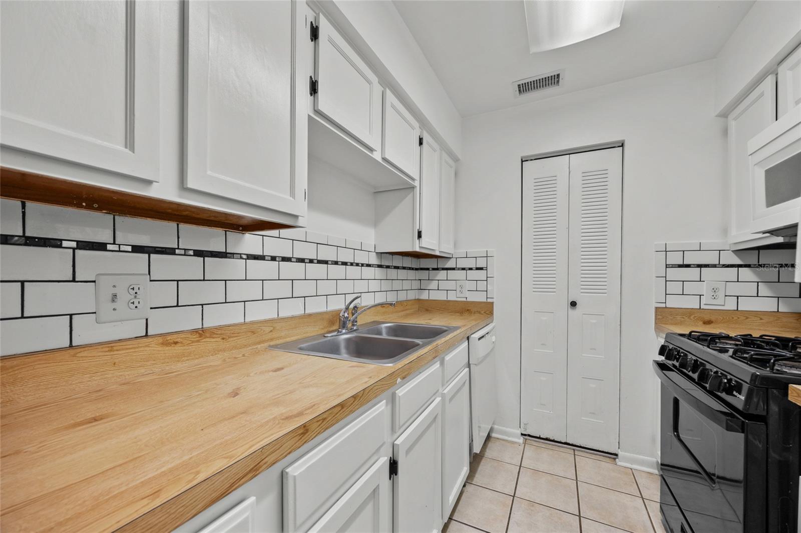 Image 9 of 20 For 6912 45th Avenue