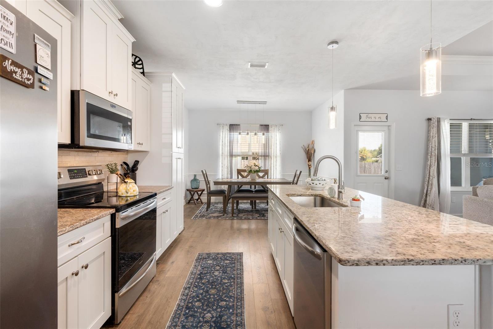 Image 9 of 38 For 22882 4th Place