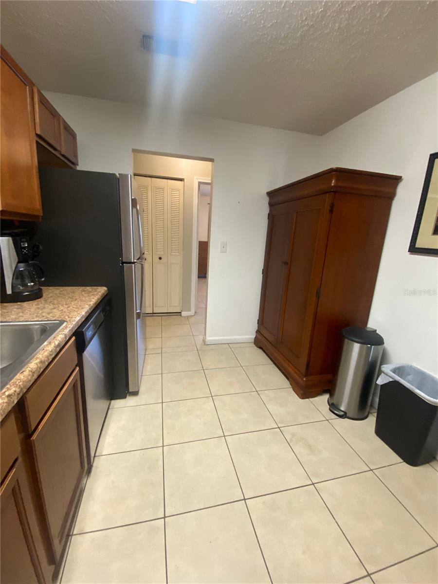 Image 10 of 38 For 2712 14th Drive