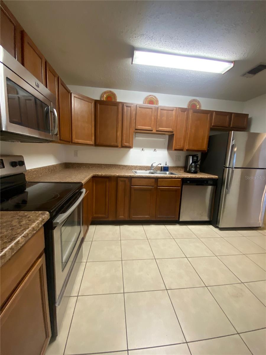 Image 9 of 38 For 2712 14th Drive