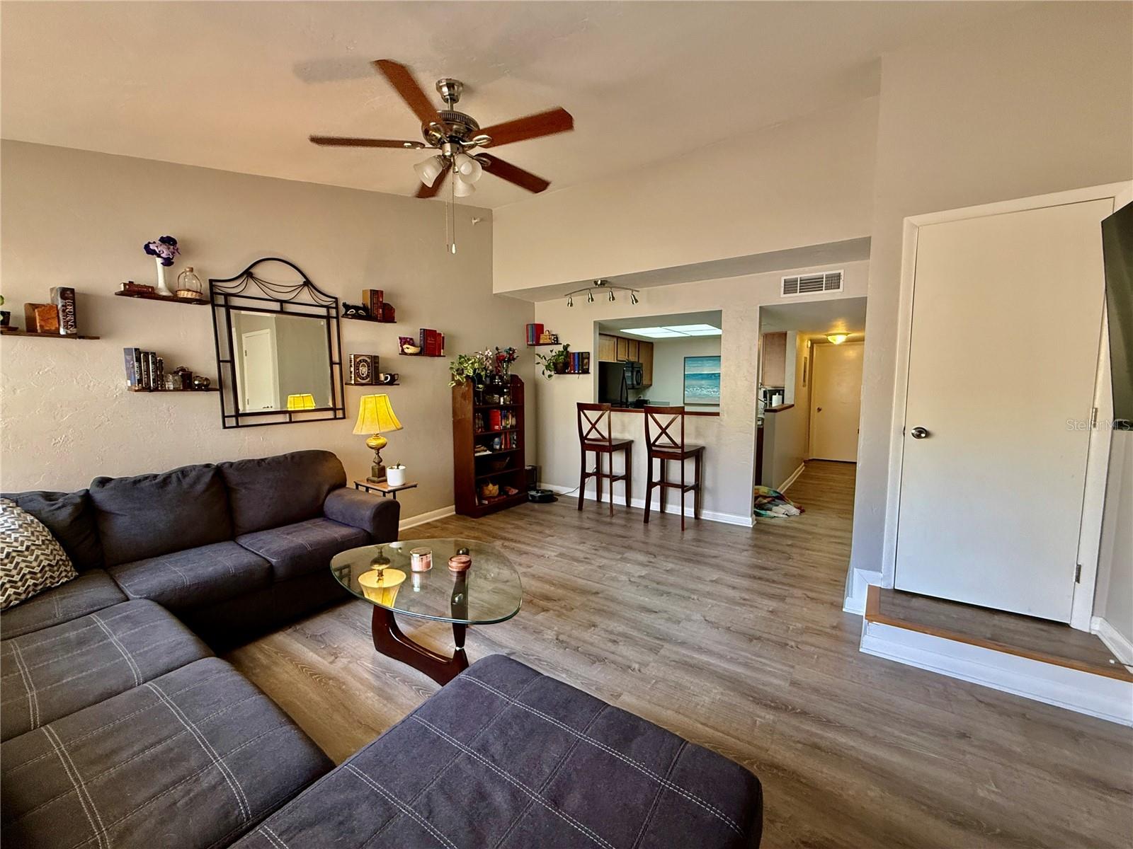 Image 12 of 34 For 2058 35th Place H47