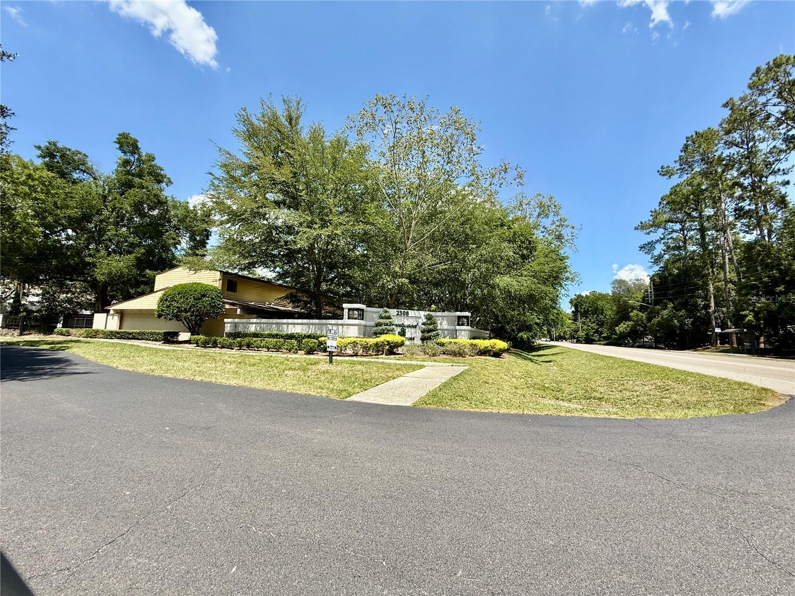 Image 32 of 34 For 2058 35th Place H47