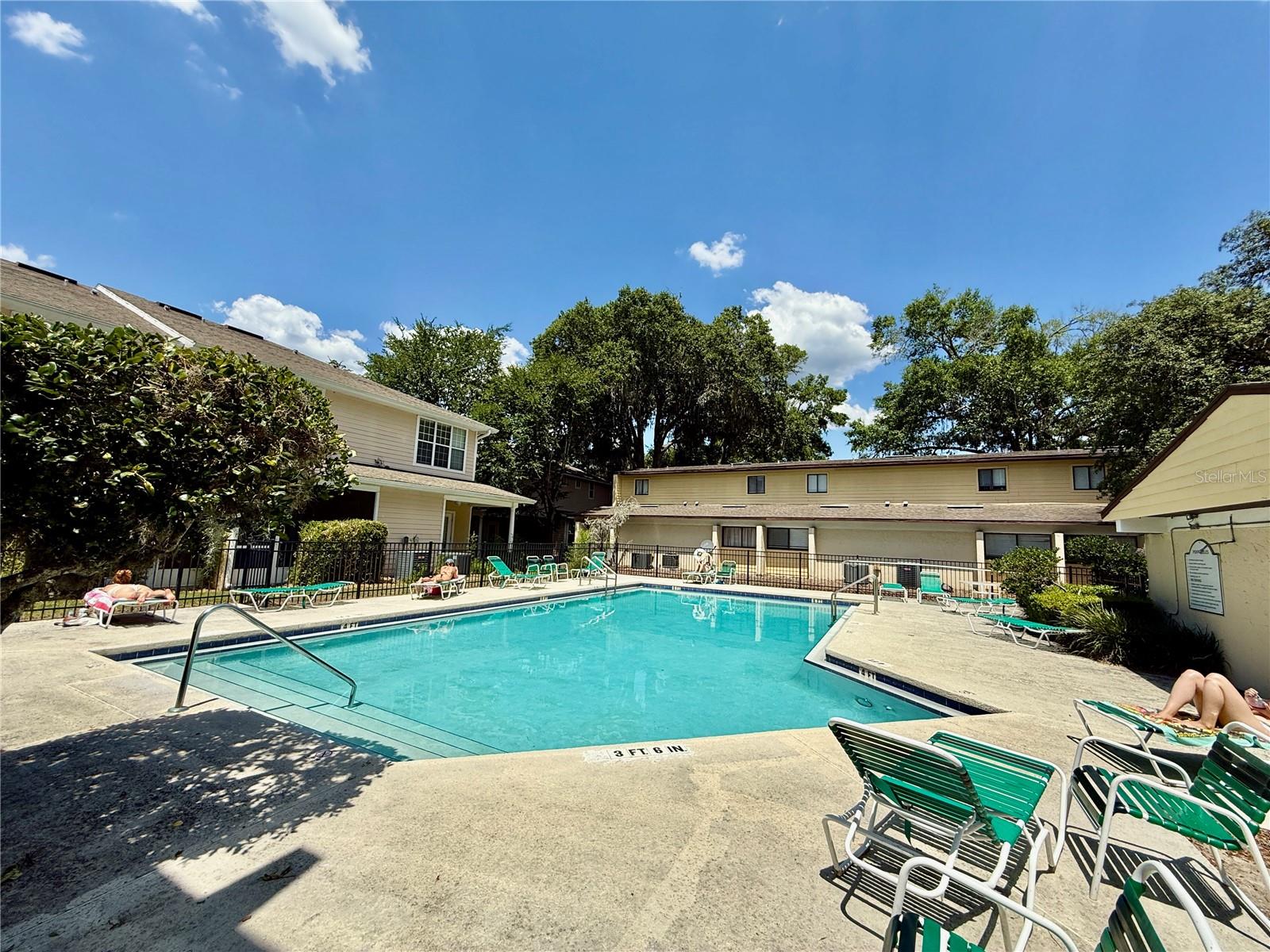 Image 4 of 34 For 2058 35th Place H47