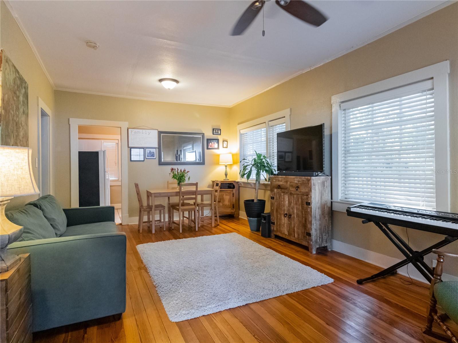 Image 2 of 13 For 221 9th Street