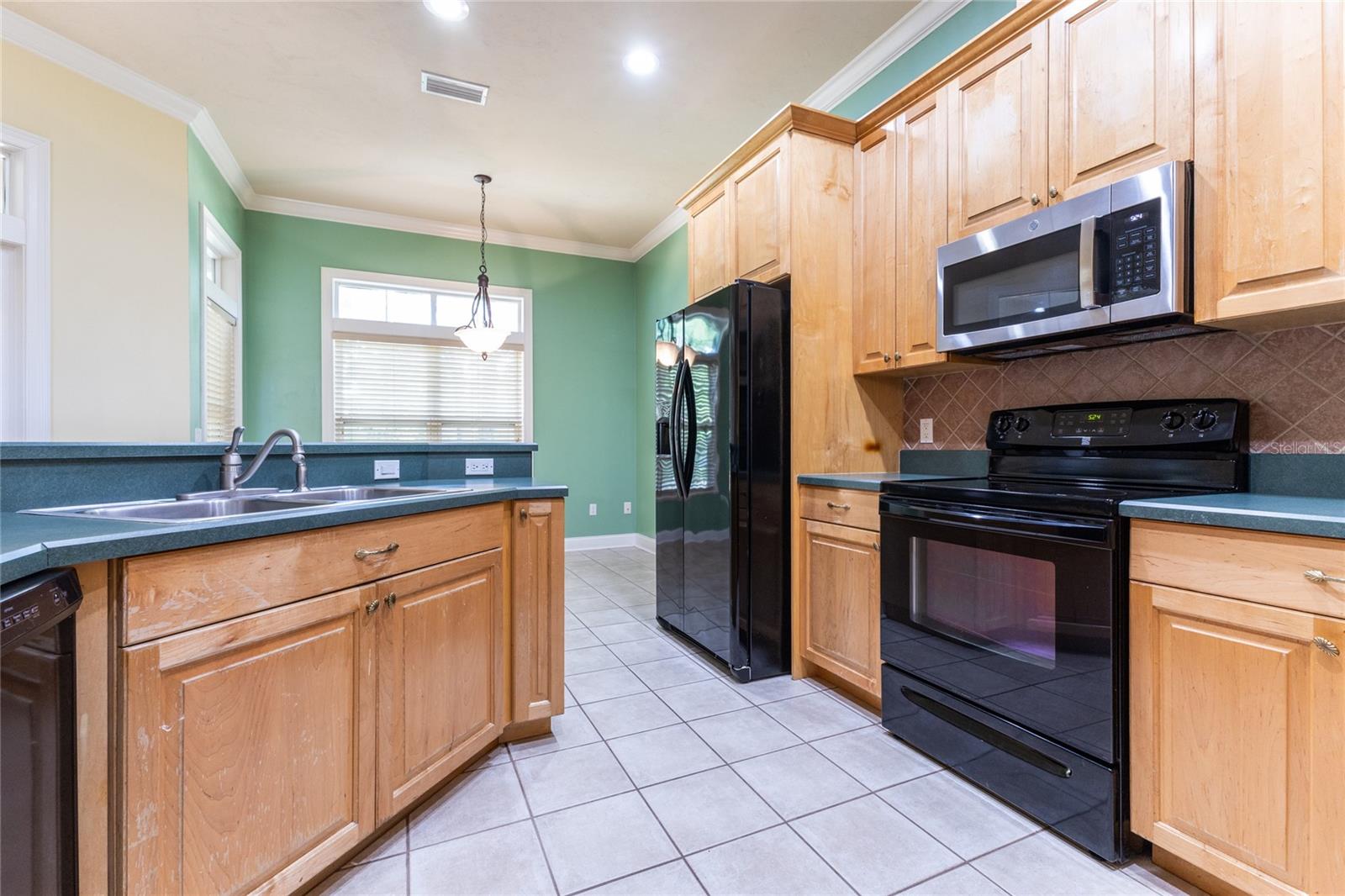 Image 19 of 57 For 2429 93rd Street