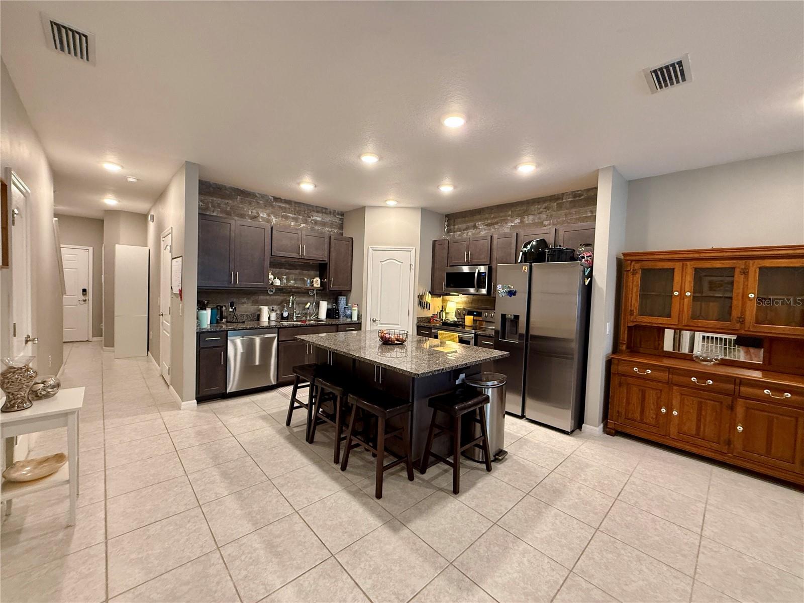 Image 4 of 30 For 12541 7th Place