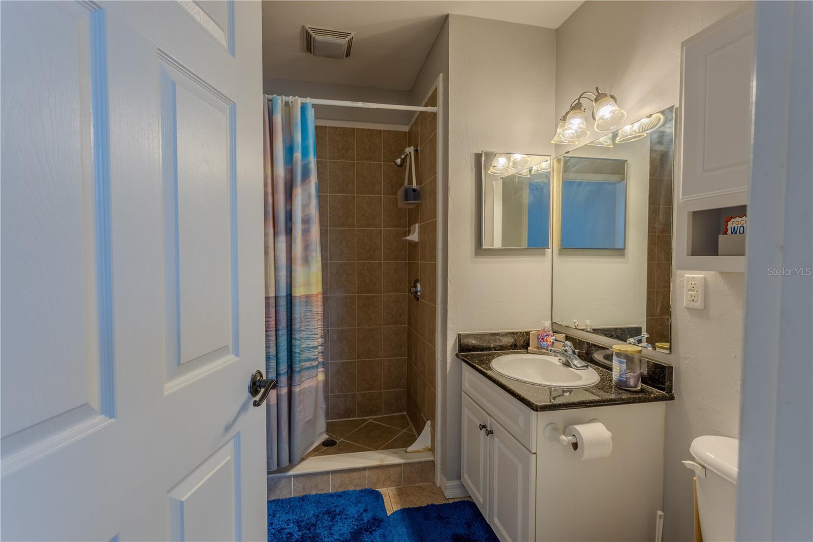 Image 19 of 23 For 1418 3rd Avenue 304