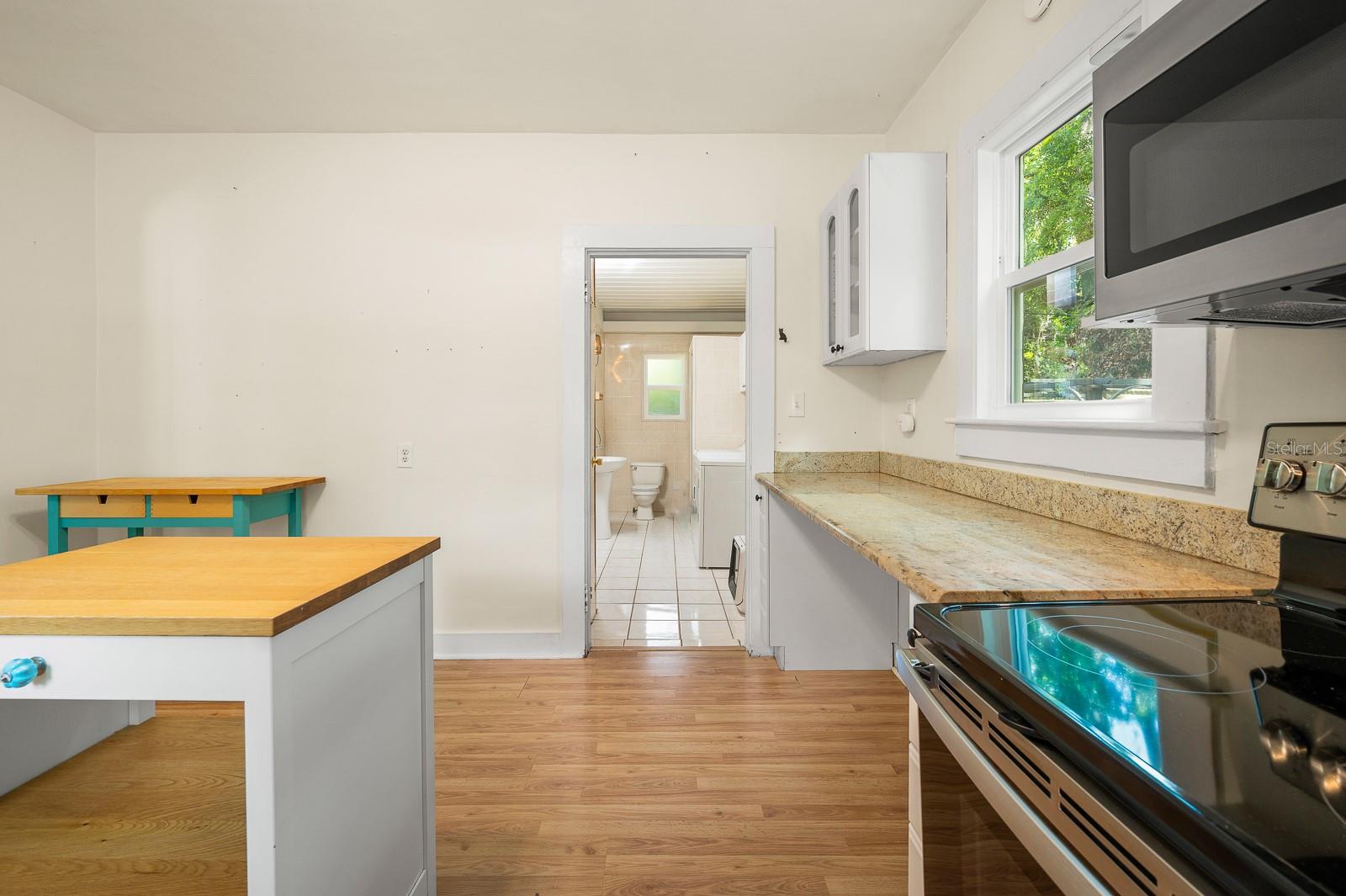 Image 15 of 42 For 1012 43rd Avenue