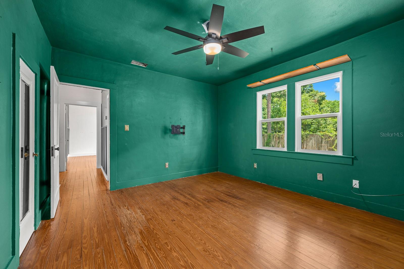 Image 18 of 42 For 1012 43rd Avenue