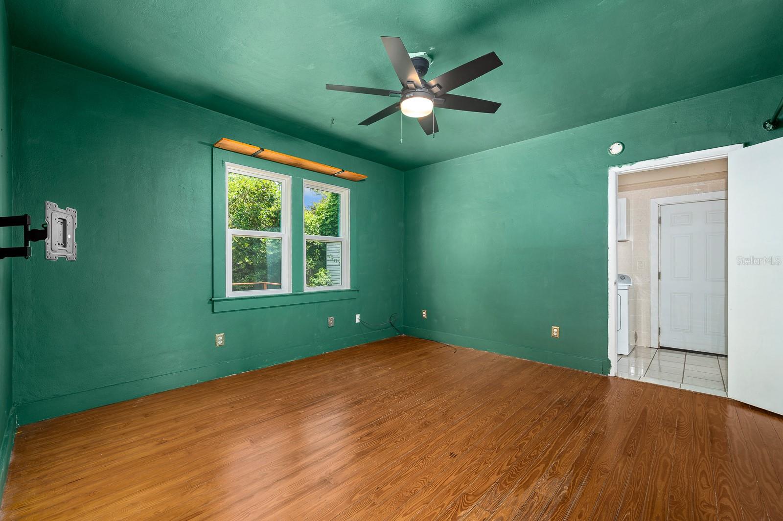 Image 19 of 42 For 1012 43rd Avenue