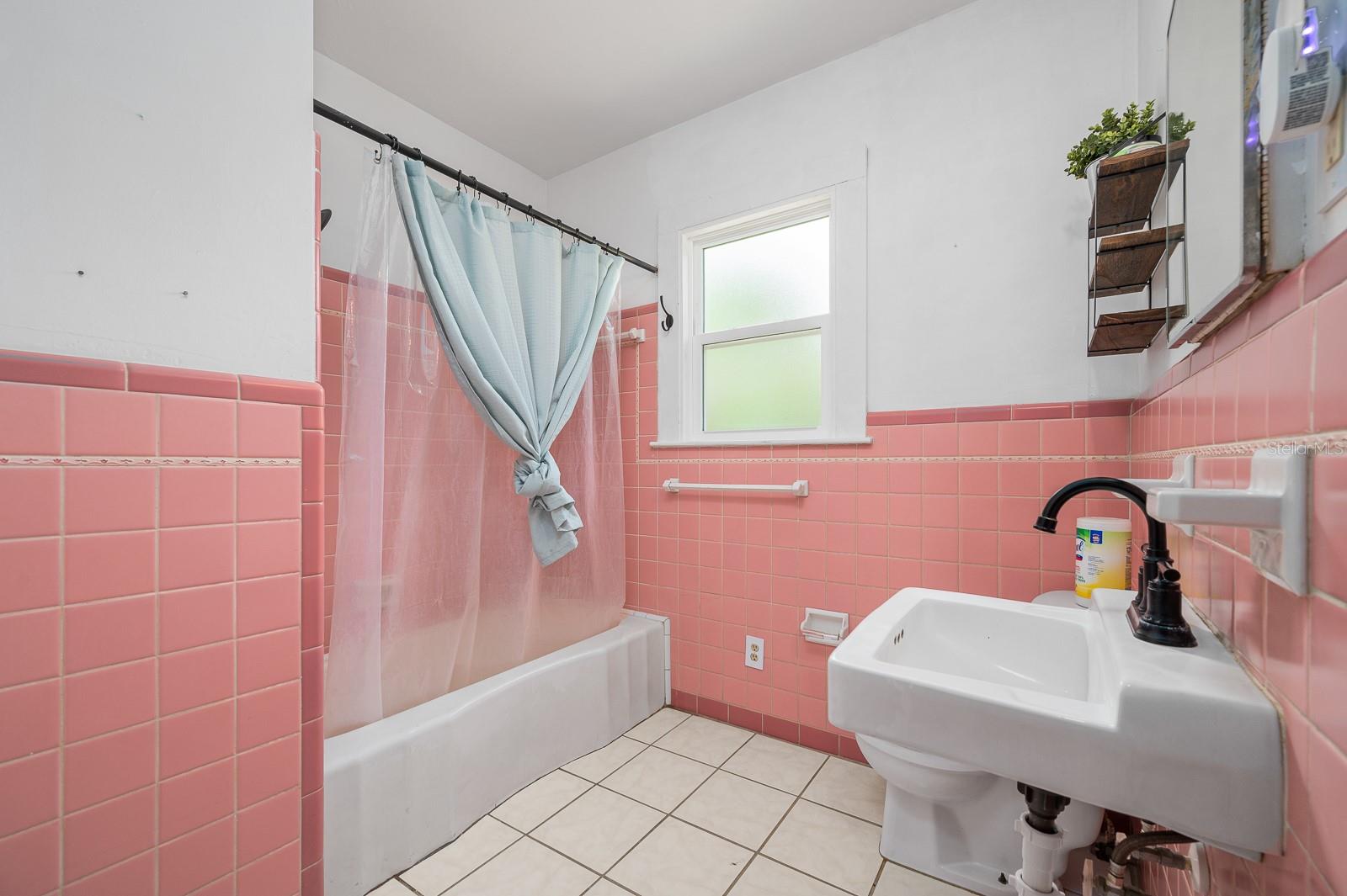 Image 20 of 42 For 1012 43rd Avenue