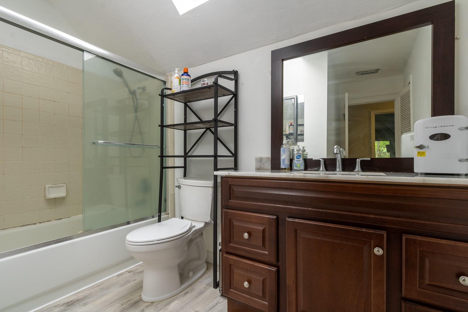 Image 15 of 18 For 223 34th Street