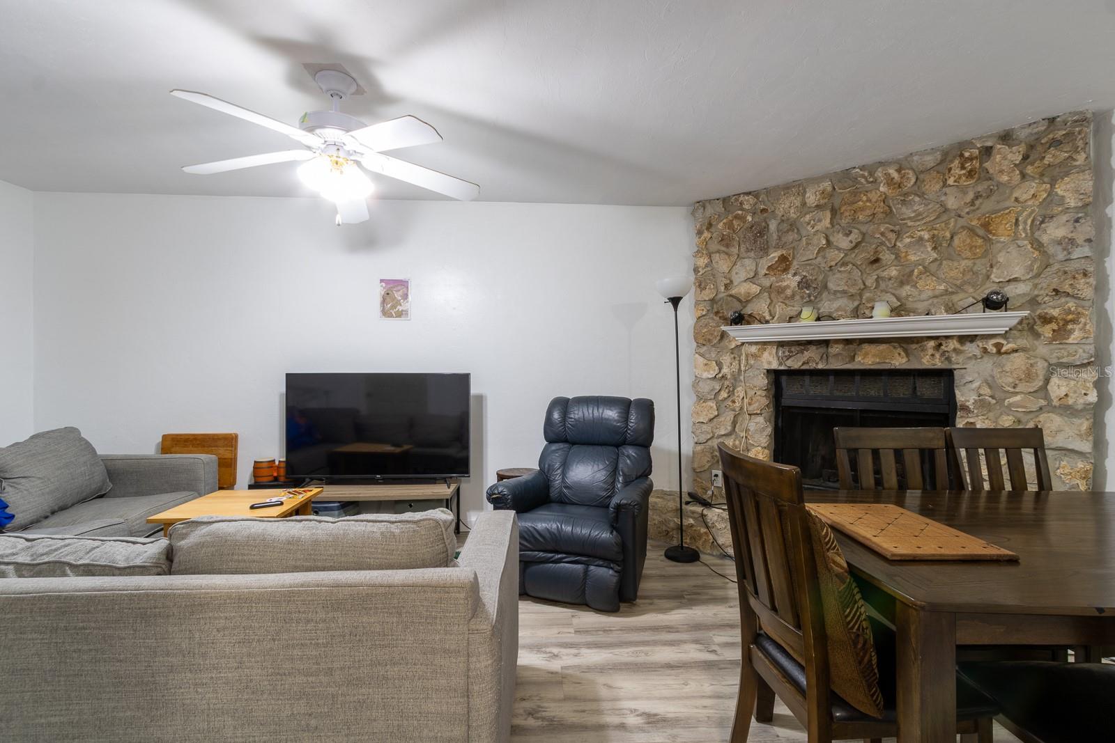Image 9 of 18 For 223 34th Street