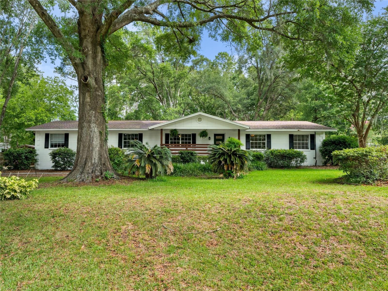 Image 2 of 40 For 8024 2nd Court