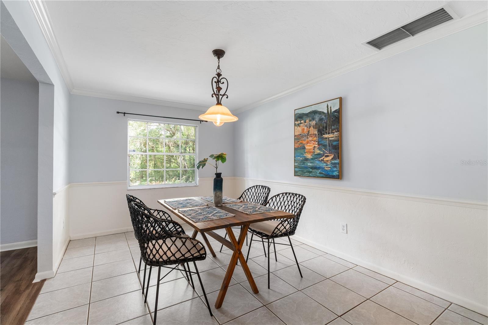 Image 6 of 40 For 8024 2nd Court