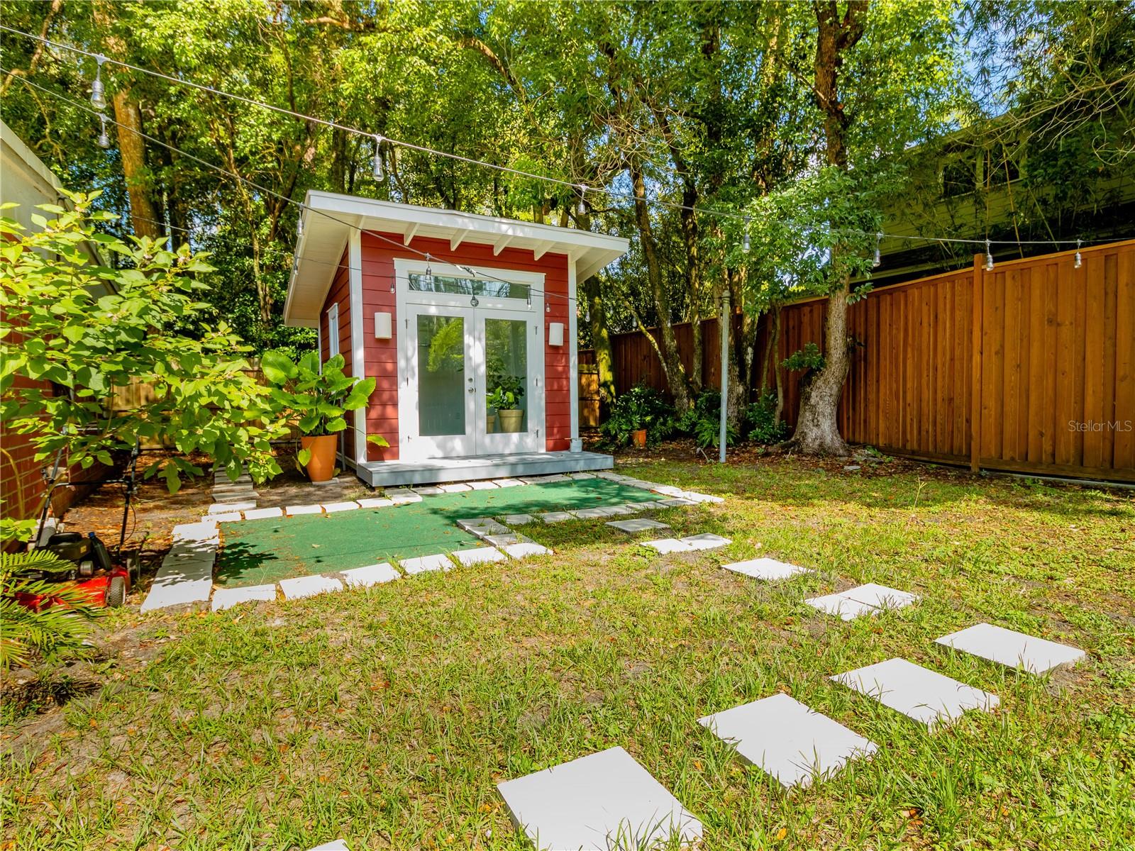 Image 11 of 12 For 710 8th Avenue