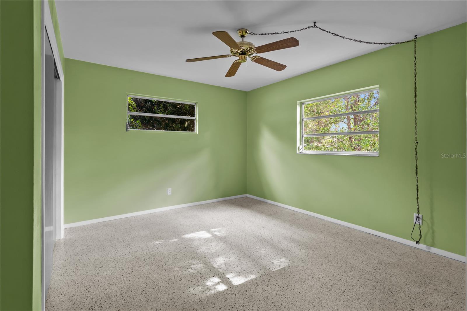 Image 18 of 28 For 3540 34 Place