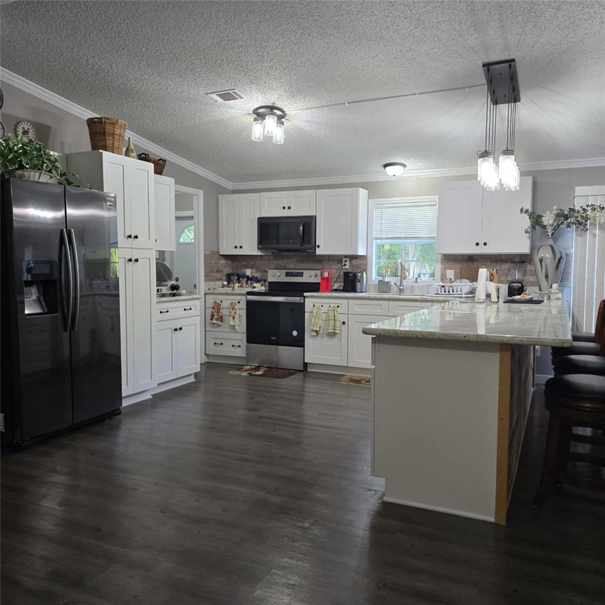 Image 7 of 42 For 4976 107th Avenue