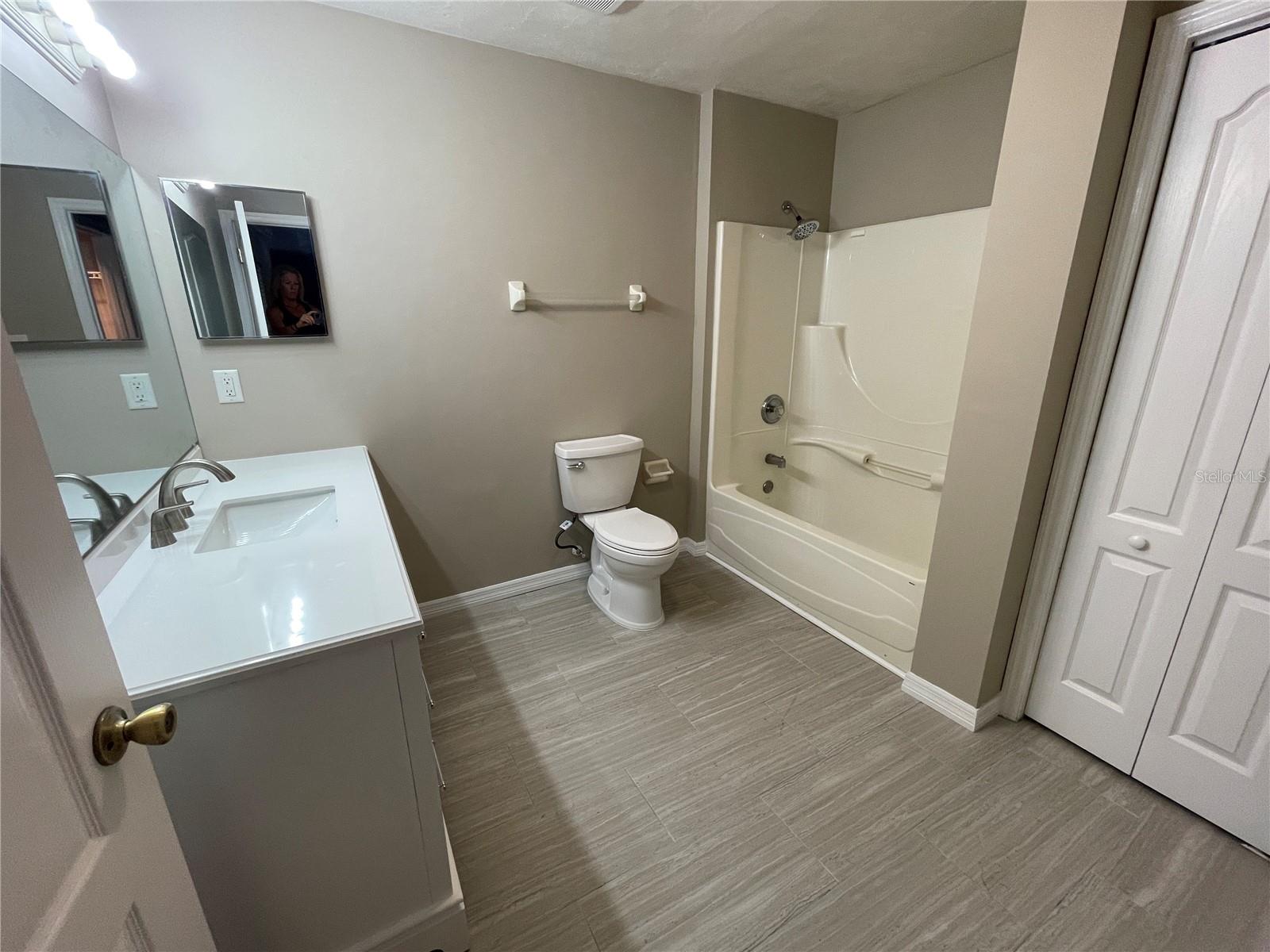 Image 11 of 26 For 21433 51st Avenue