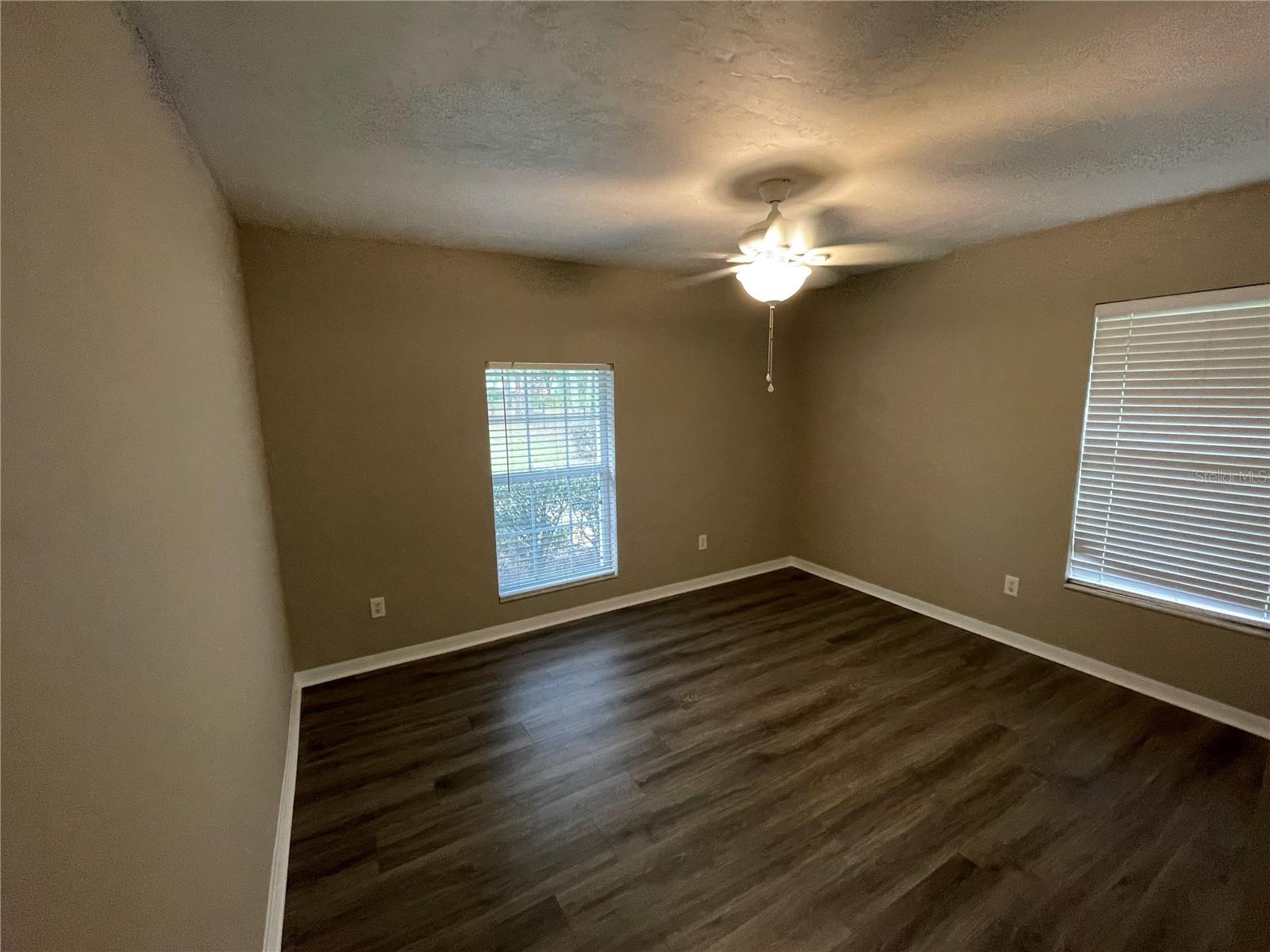 Image 3 of 26 For 21433 51st Avenue