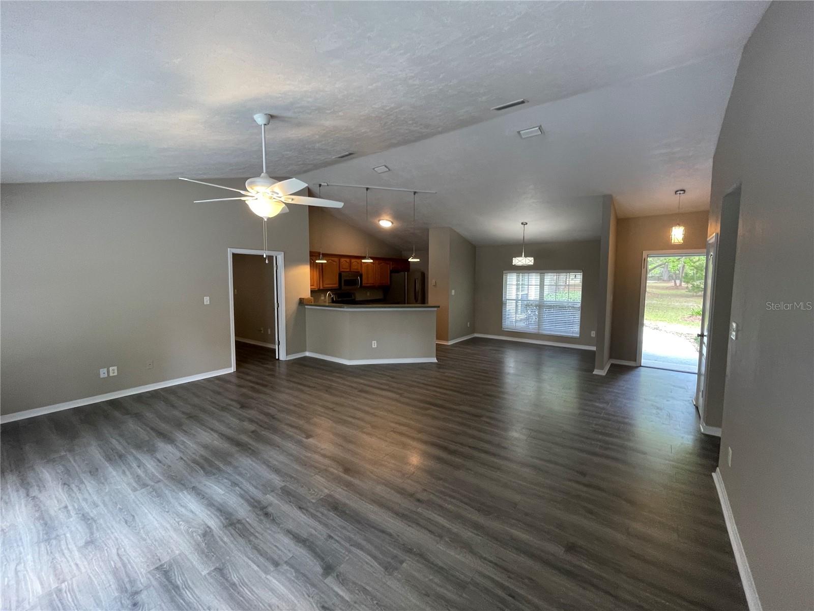 Image 7 of 26 For 21433 51st Avenue